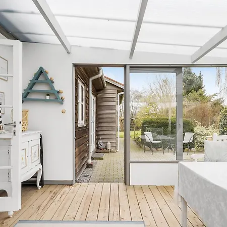 Stunning In With Kitchen Nyaraló