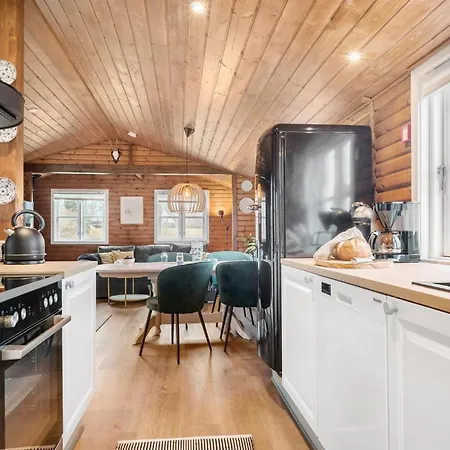 Stunning In With Kitchen Prázdninový dům